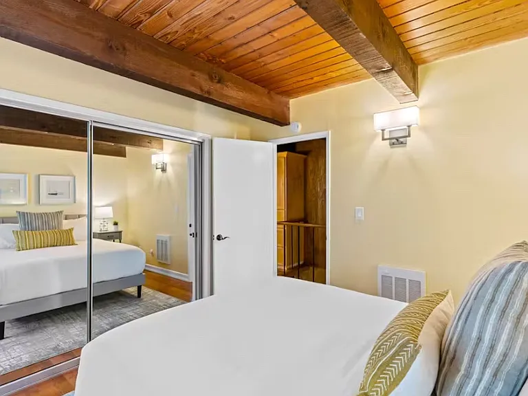 1521 Seal Way #C — Photo 13