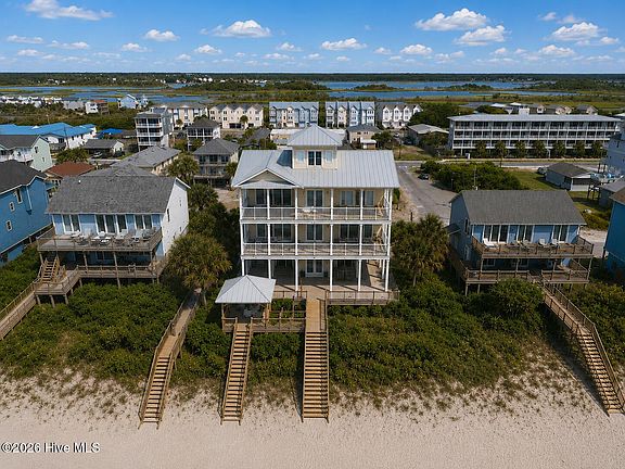 2nd image of 522 N Shore Drive
