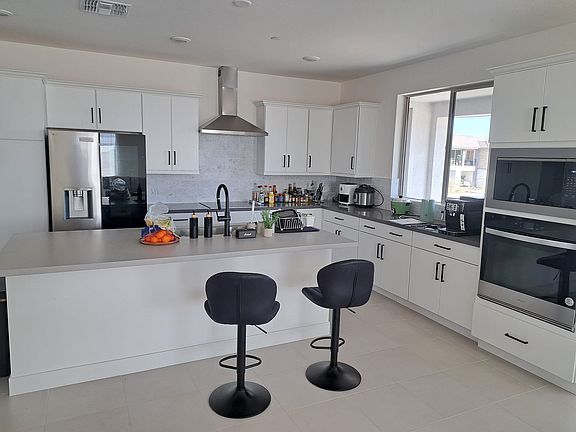 2nd image of 2121 W Sonoran Desert Dr #15