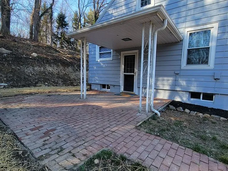 2660 Sheridan Rd — Photo 3