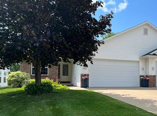 5543 Brookview Dr, Appleton, WI 54913
