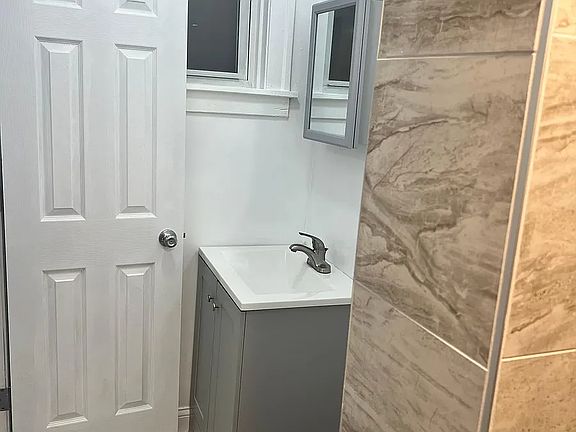 5th image of 1204 S 57th Ave #1