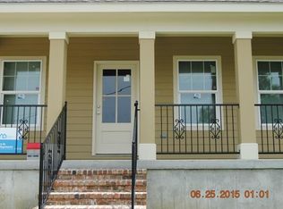 4000 Athis Ct, New Orleans, LA 70126