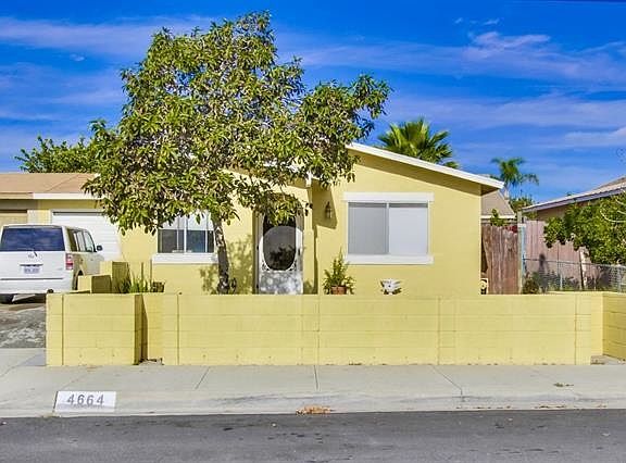 2nd image of 4664 Calle Del Palo