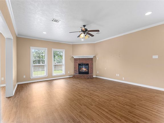 3rd image of 1104 Hopewell Ct