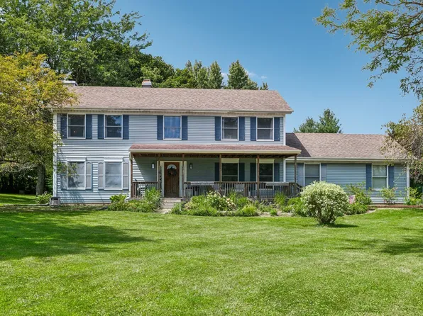 9N550 Creekwood Ct, Elgin, IL 60124