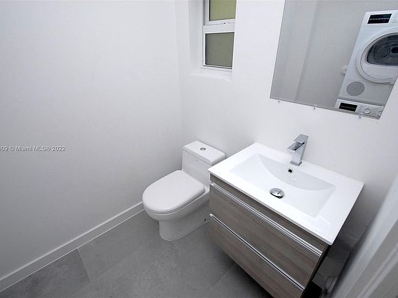 3rd image of 619 Meridian Ave #3