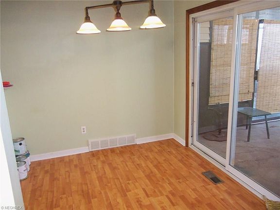 3rd image of 310 Wetmore St