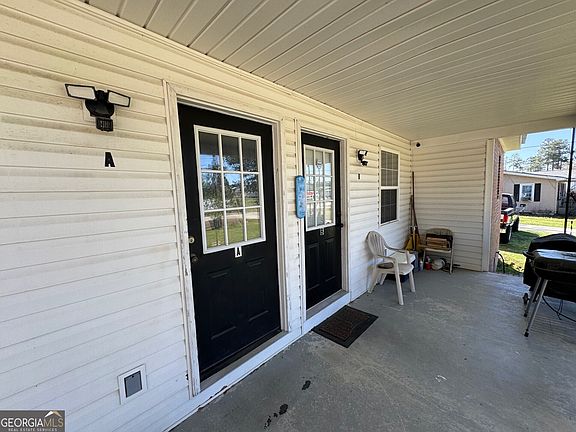 3rd image of 112 Beasley Rd