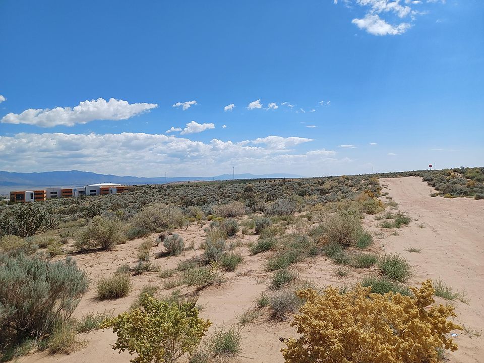 2nd image of 2218 Metro Ave NE