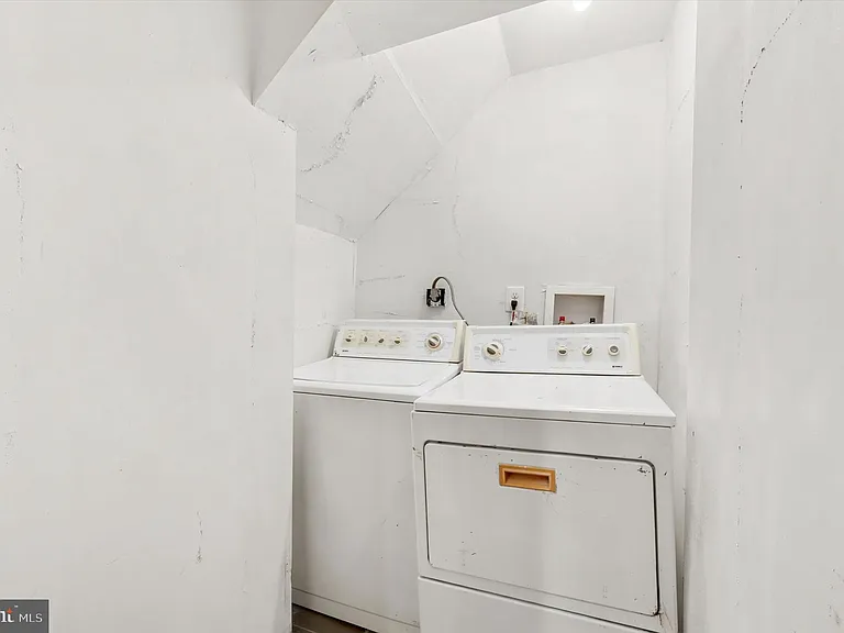 2200 Coral St #1 — Photo 15