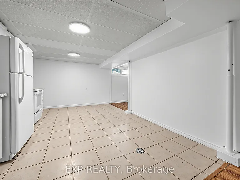 847 Upper Ottawa St #LOWER — Photo 5