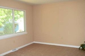 5th image of 1240 Lake Dr