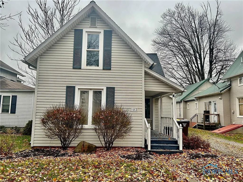 103 W Cornelia St photo 1