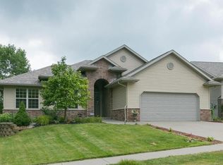 847 Tipperary Rd, Iowa City, IA 52246