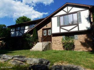 127 Timberline Dr, Tafton, PA 18464