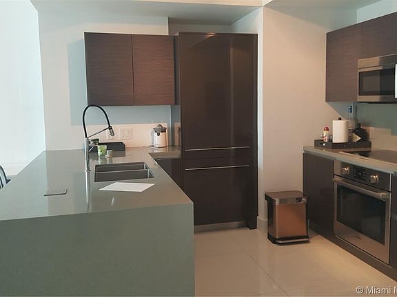 3rd image of 1080 Brickell Ave Unit 1604