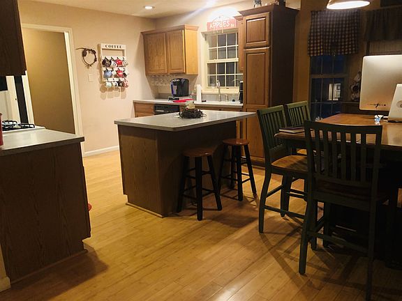 5th image of 1300 W Wren Cir
