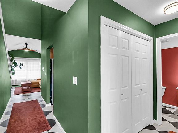 4th image of 3413 Stoneway Ct