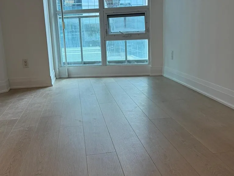 18 Yonge St #1702 — Photo 18