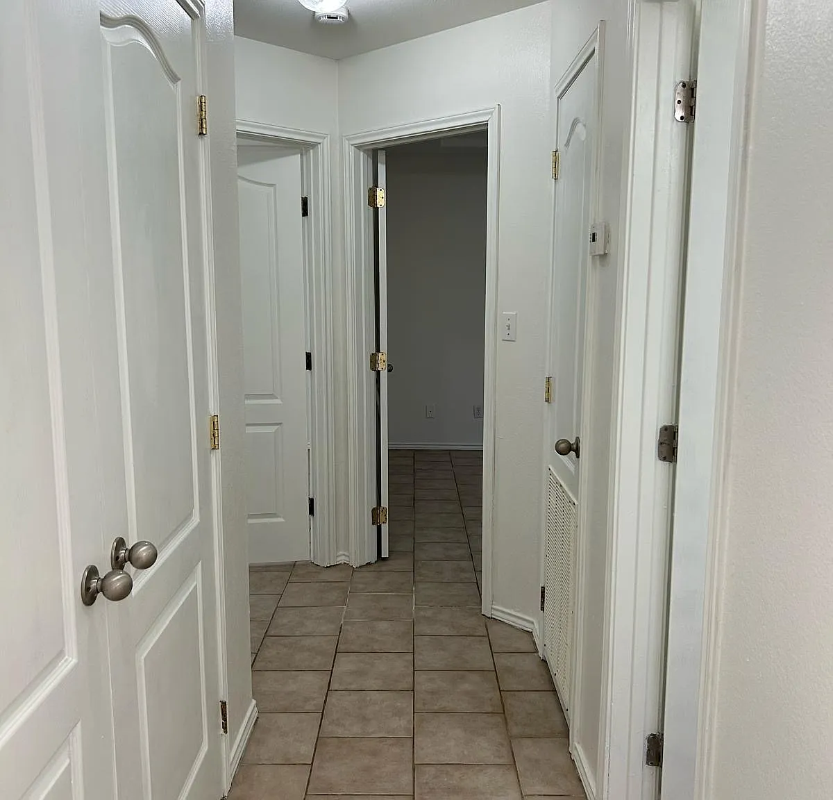 2407 Moonlight Ln — Photo 1