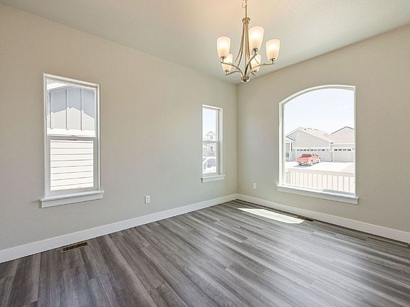 4th image of 5431 Ault Dr