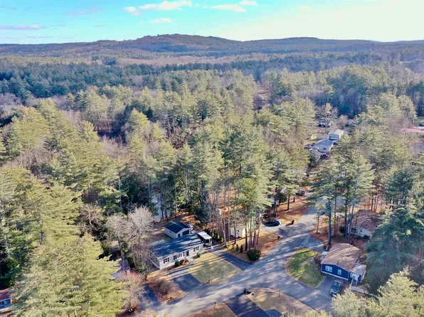 62 Meadows Drive, Hopkinton, NH 03229