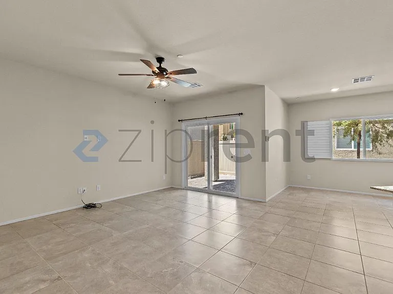 4519 Sapphire Moon Ave — Photo 4