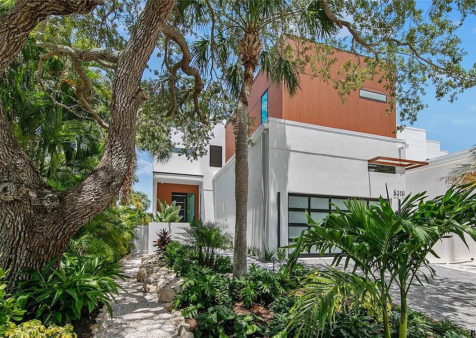 1st image of 5310 AVENIDA DEL MARE