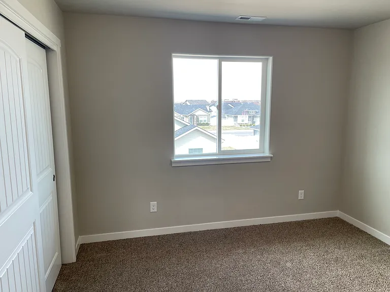 1014 Frank Henry Rd — Photo 11