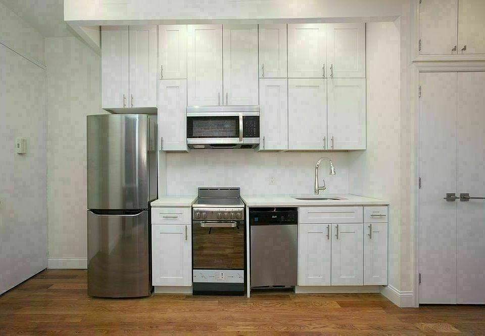 2nd image of 53 Ludlow St #16A