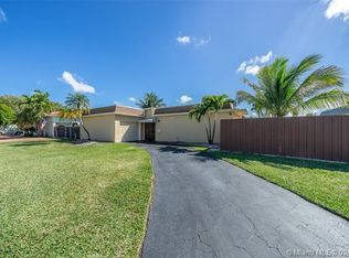 10220 SW 86th St, Miami, FL 33173