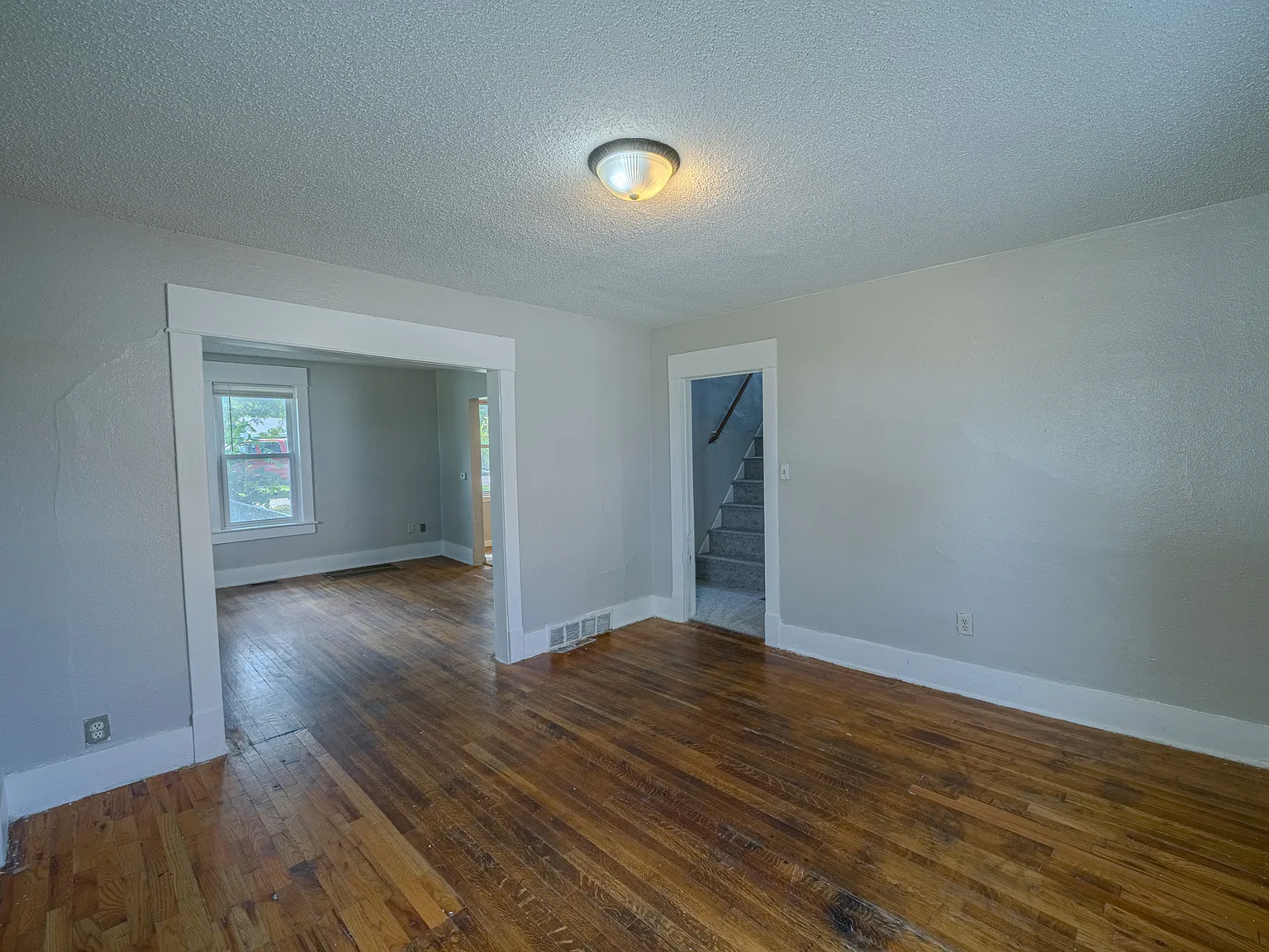 3 bed, 1.5 bath, 1216 sqft, $1,650 — Photo 3