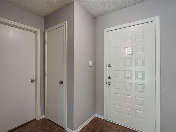 4th image of 1886 Cliff View Dr