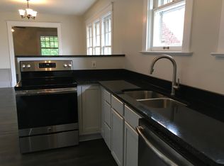 215 Hillcrest Ave FLOOR 2, Louisville, KY 40206