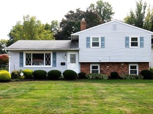 7538 Goldenrod Dr, Mentor On The Lake, OH 44060