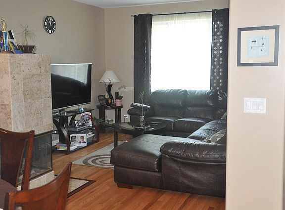 2nd image of 1045 Savoy Ct #1045