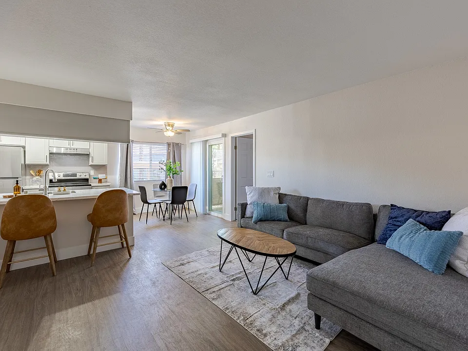 Sunset Winds Apartments
