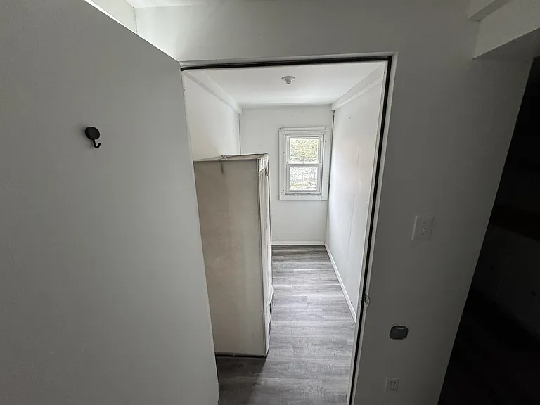 169 N Grant St — Photo 5