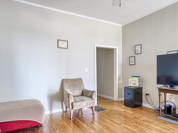 5th image of 22 Taylor St