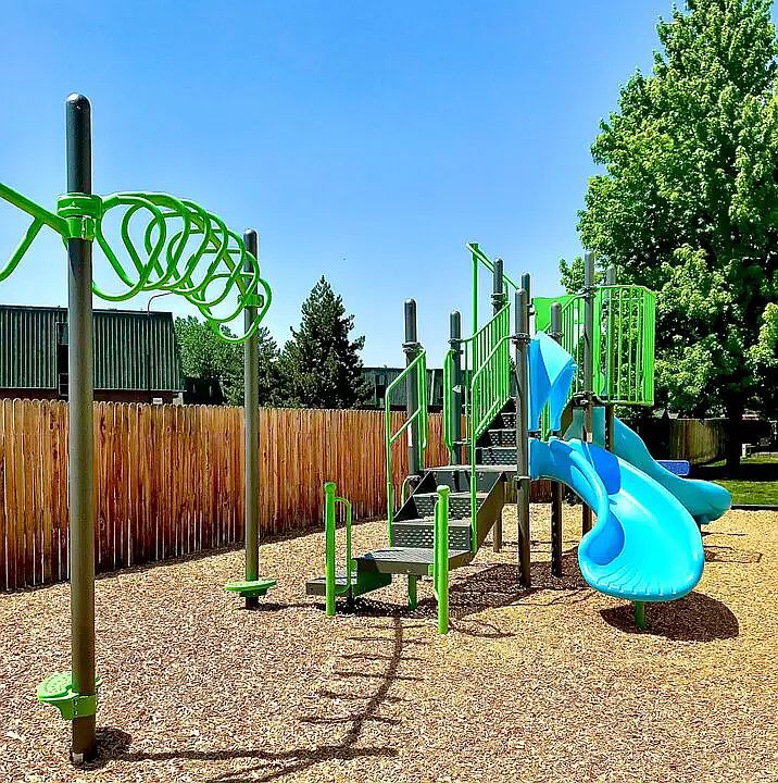 2nd image of 5385 W 78th Pl #10574