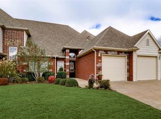 6623 W Valley View Rd, Rogers, AR 72758