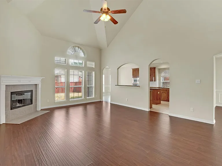 10438 Coach House Ln — Photo 27