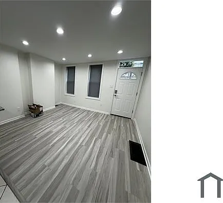 2 bed, 980 sqft, $2,400 — Photo 3