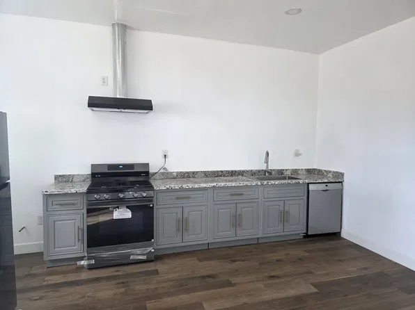 11580 Monterey Rd, Gilroy, CA 95020