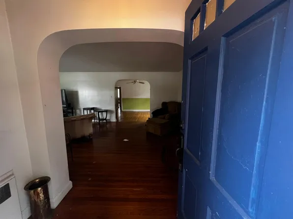 6915 Park Heights Ave #2, Baltimore, MD 21215