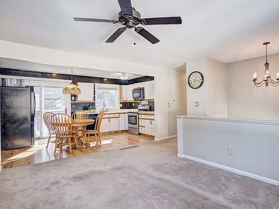 5th image of 43 Marmon Ct