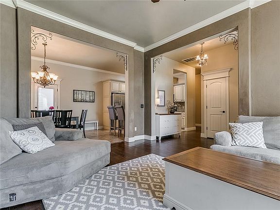 5th image of 12413 Smithfield Ln