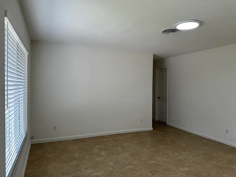 2745 Atlantic Blvd — Photo 16