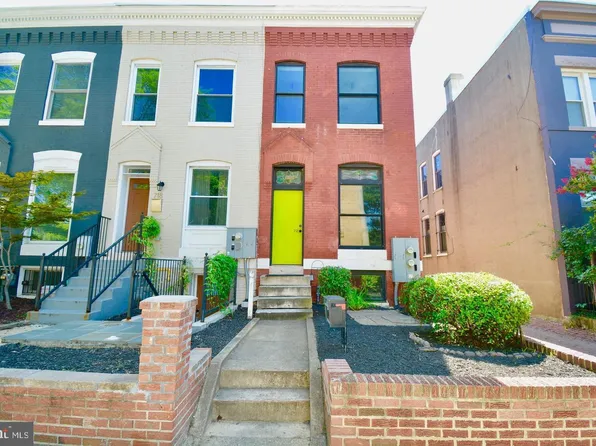 720 13th St SE, Washington, DC 20003